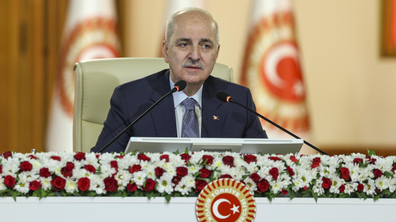 numan-kurtulmusaa-2412753.jpg