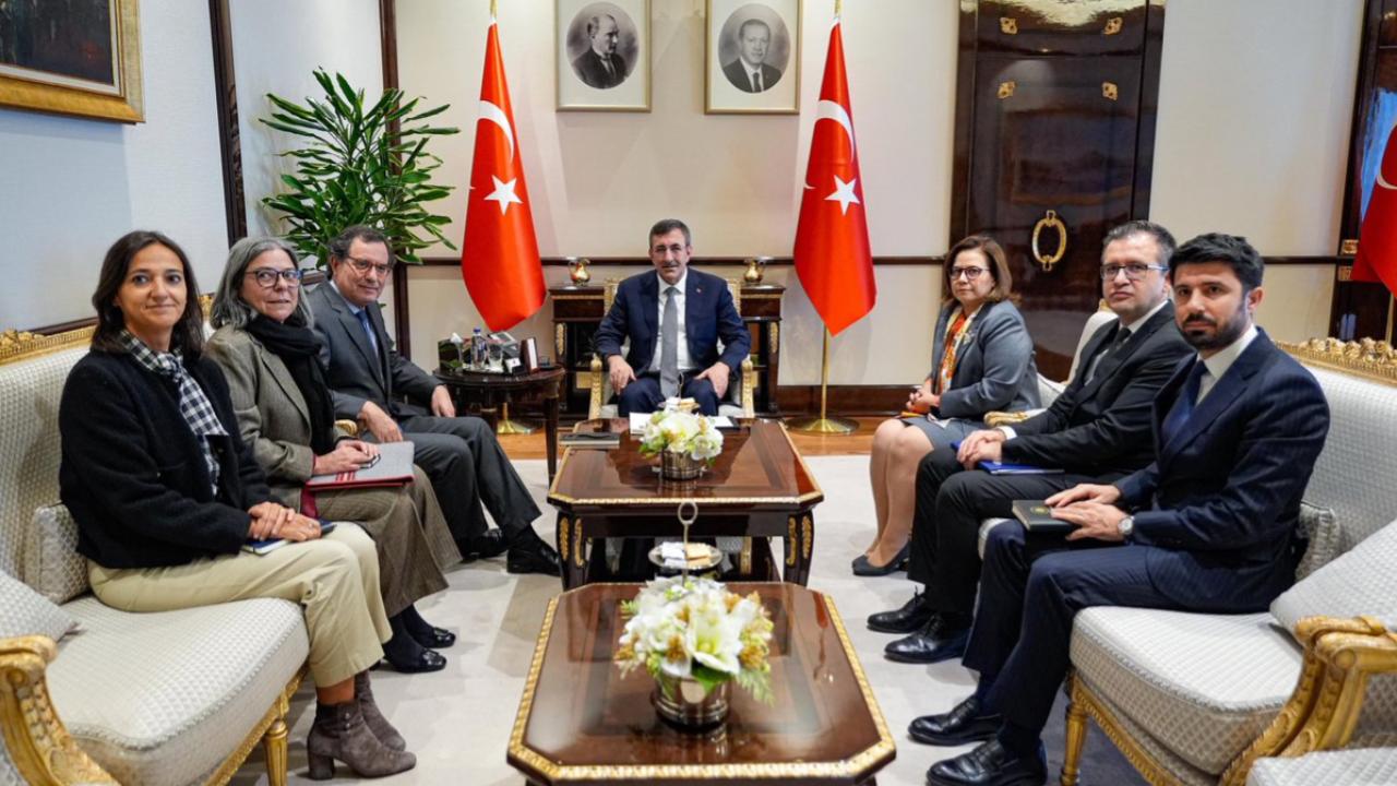 cevdet-yilmaz-2409788.jpg