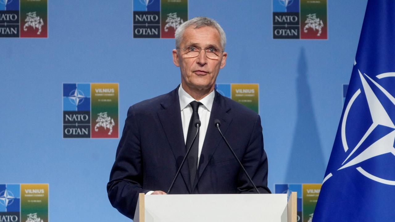 stoltenberg-reu-2075880.jpg