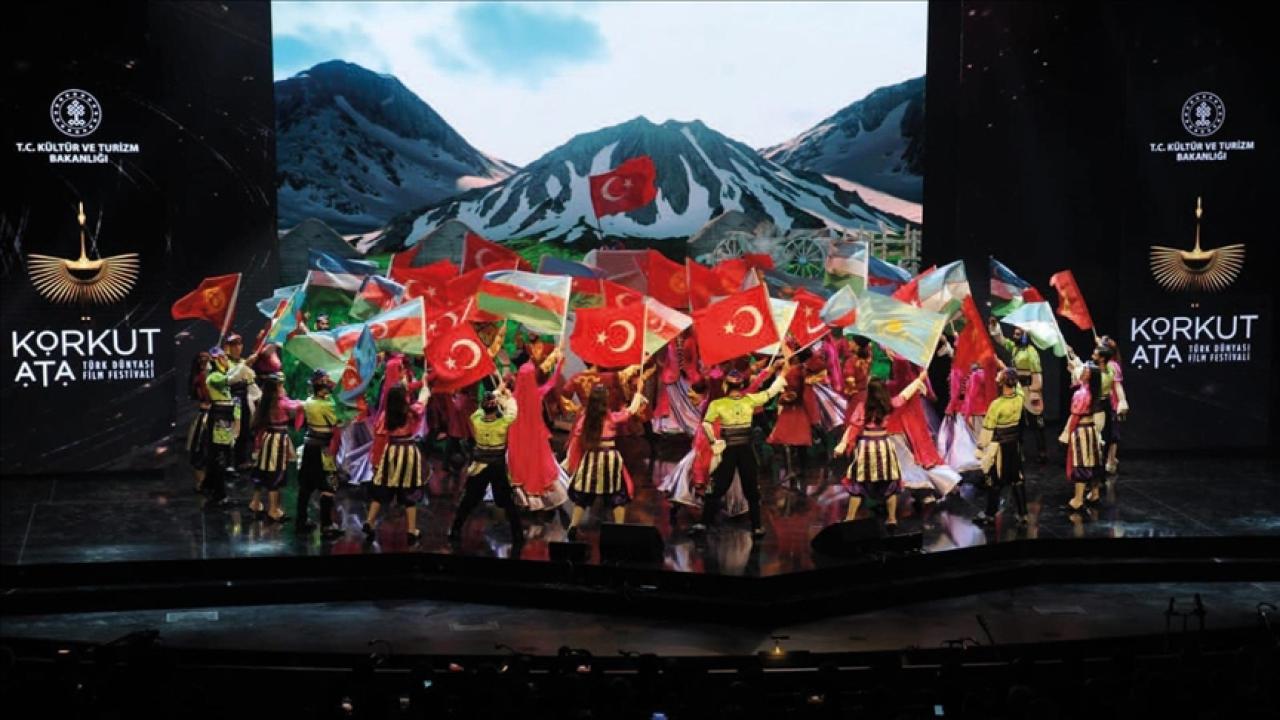 turk-dunyasi-sinemasi-2403338.jpg
