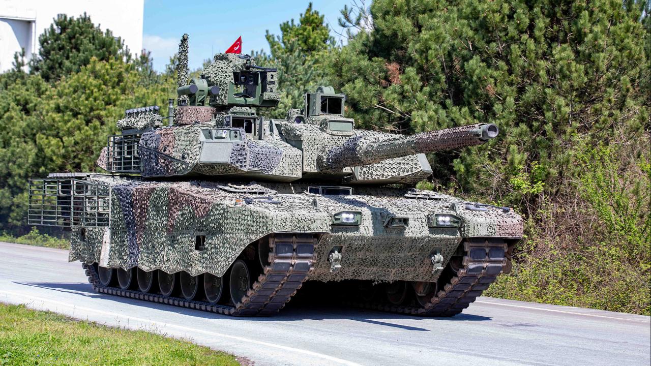 altay-tank-aa-2406654.jpg