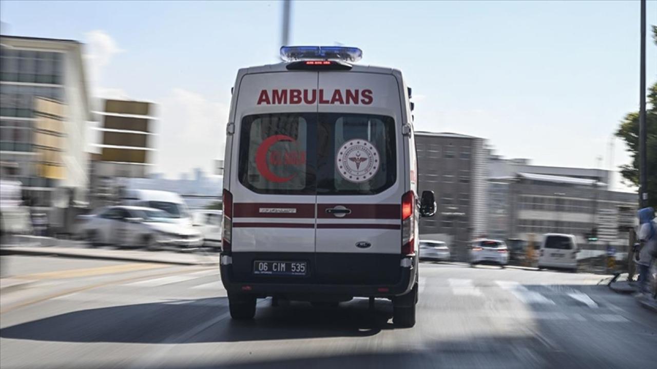 ambulans-2409024.jpg