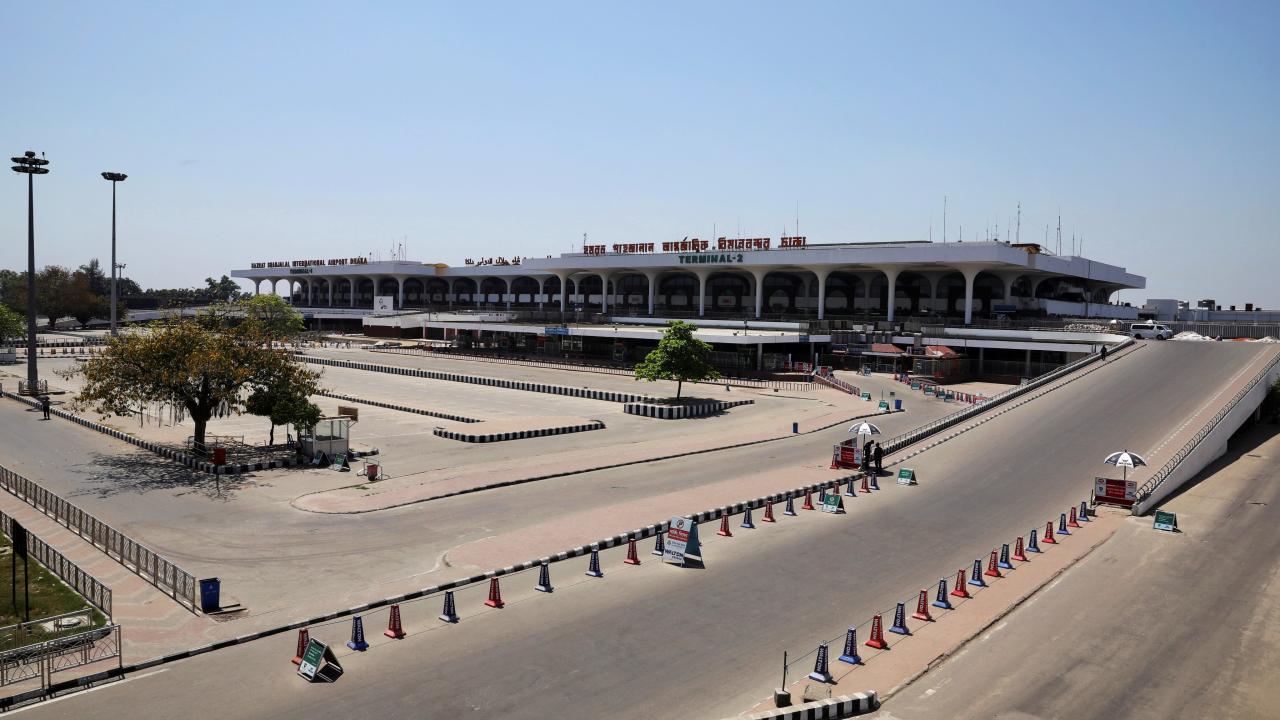 bangledes-havalimani-2409046.jpg